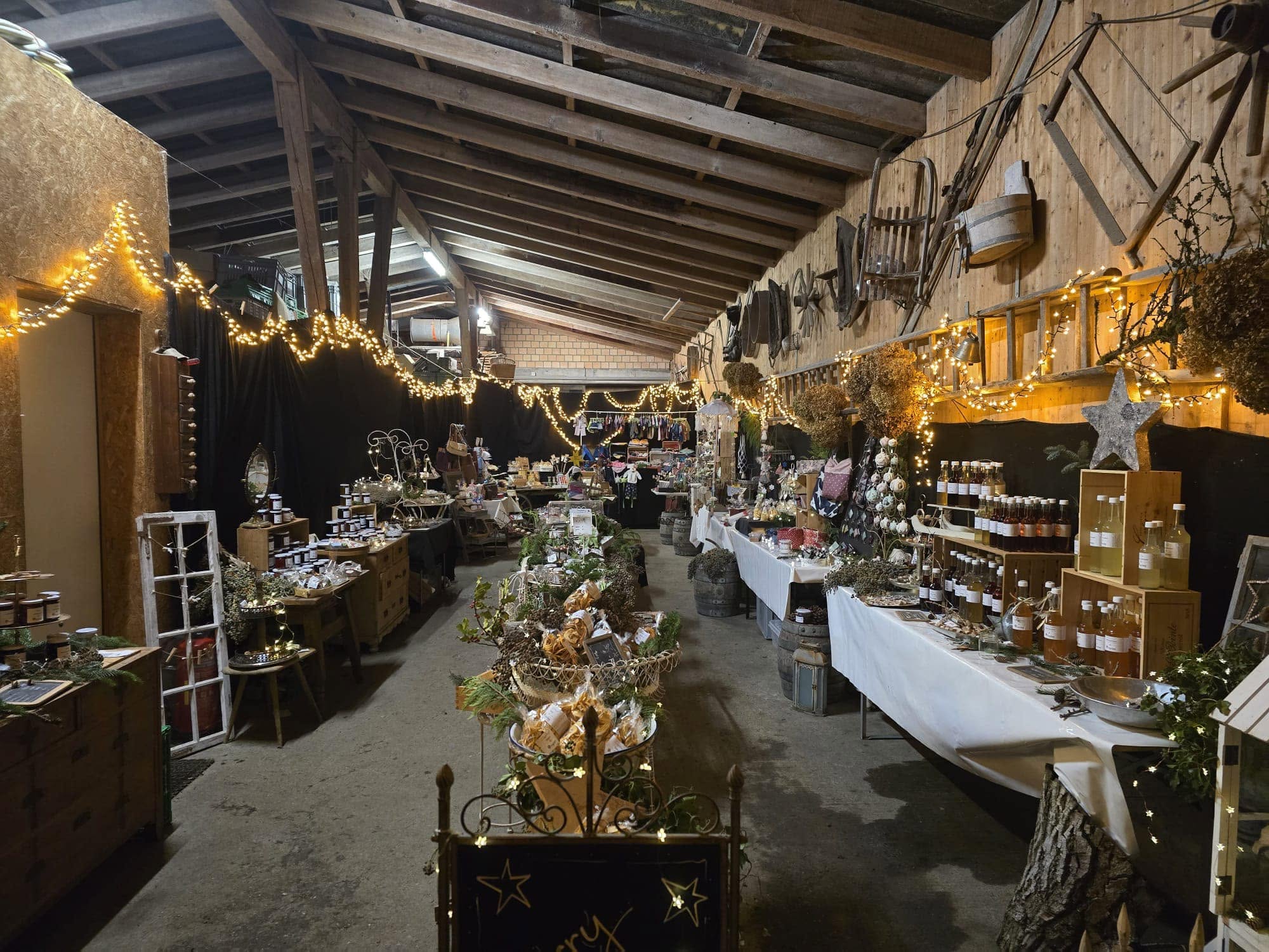 Weihnachtsmarkt in der Scheune
